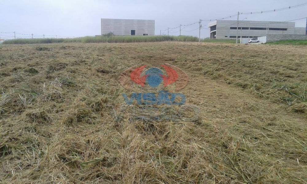 Terreno em condomínio à venda no Europark Comercial: 