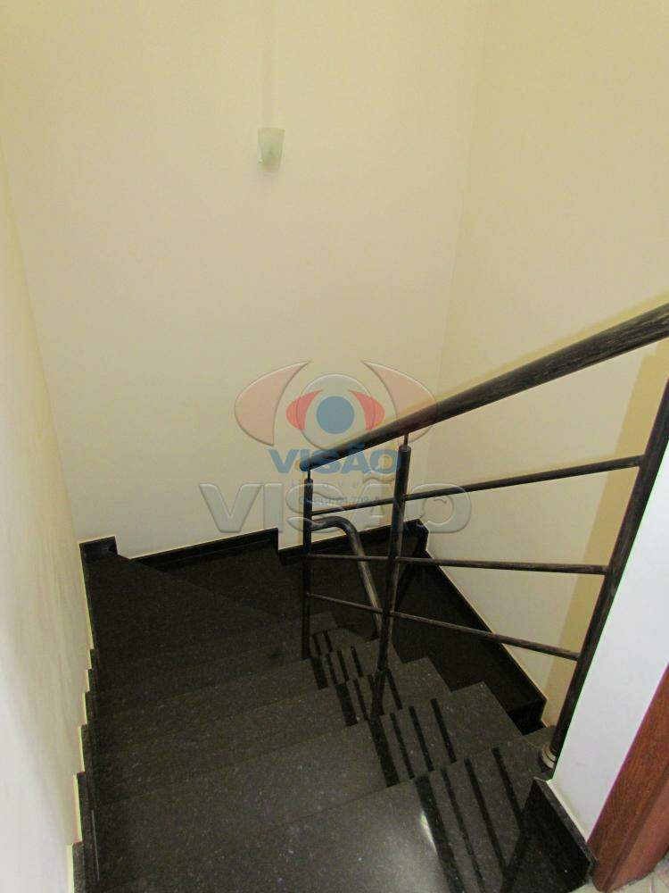 Casa em condomínio à venda no Portal das Acácias: 