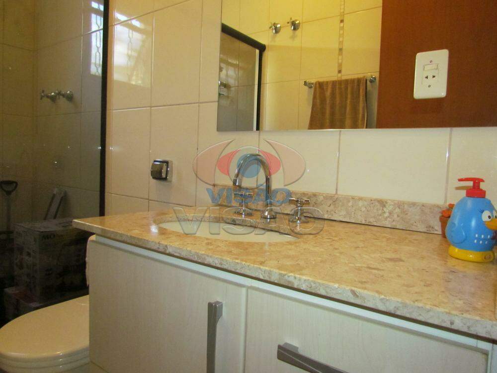Casa em condomínio à venda no Portal das Acácias: 
