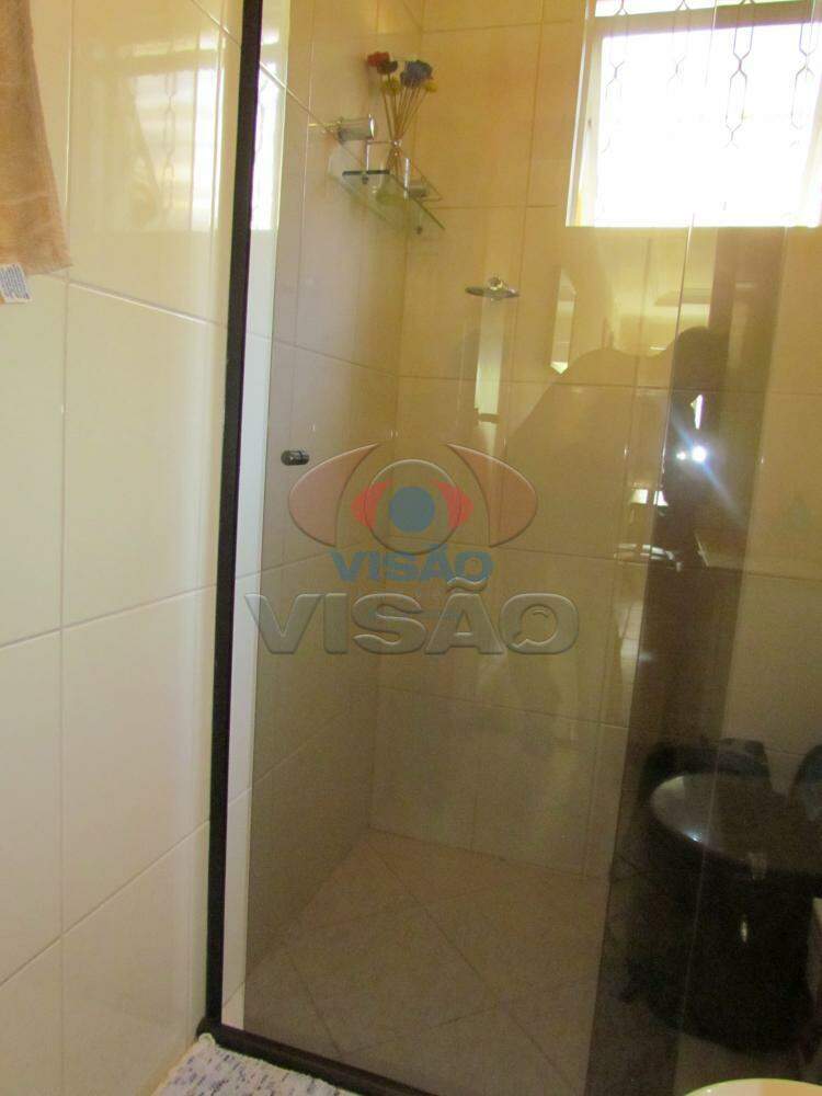 Casa em condomínio à venda no Portal das Acácias: 