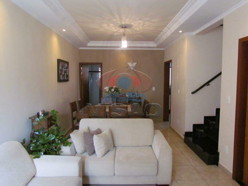 Casa em condomínio à venda no Portal das Acácias: 