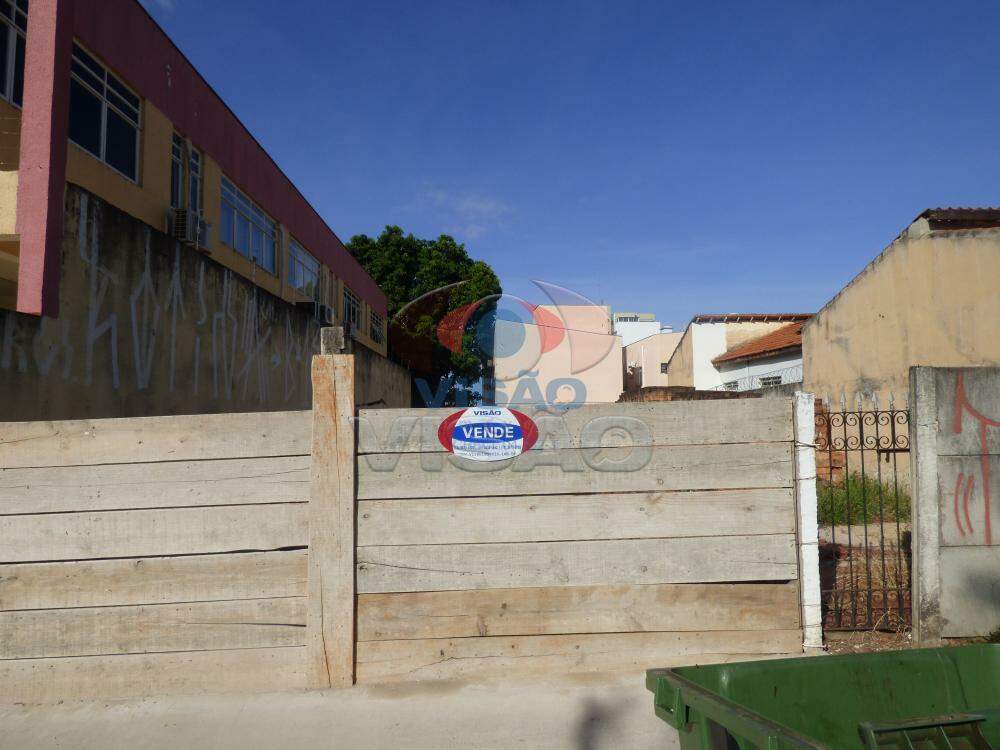Terreno à venda no Centro: 