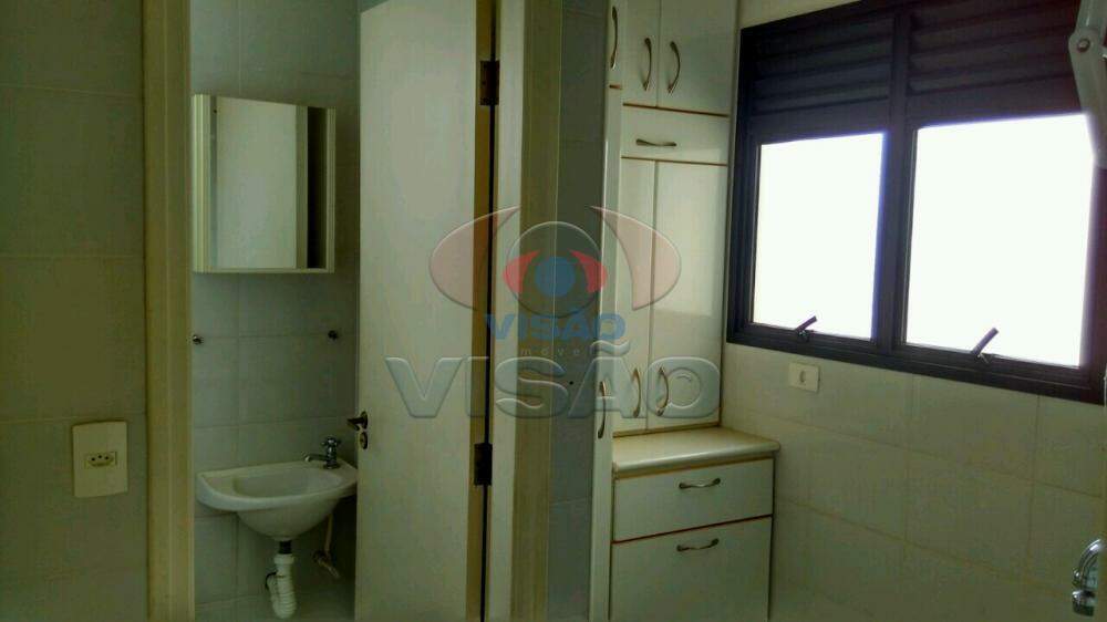 Apartamento à venda no Cidade Nova: Lavanderia / Banheiro serviço
