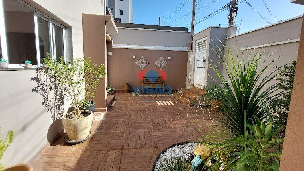 Casa - Sobrado à venda no Jardim Sevilha: 