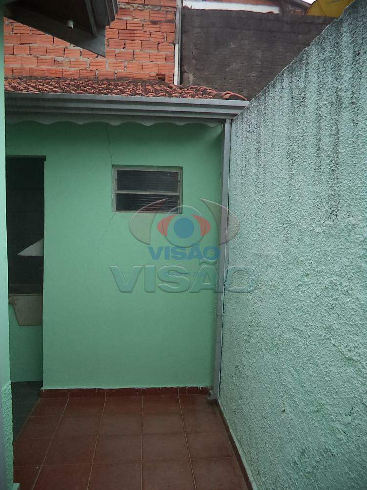 Casa à venda no Jardim Oliveira Camargo: