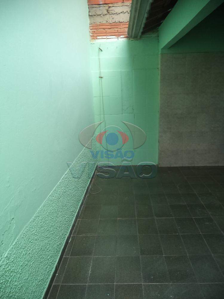Casa à venda no Jardim Oliveira Camargo: