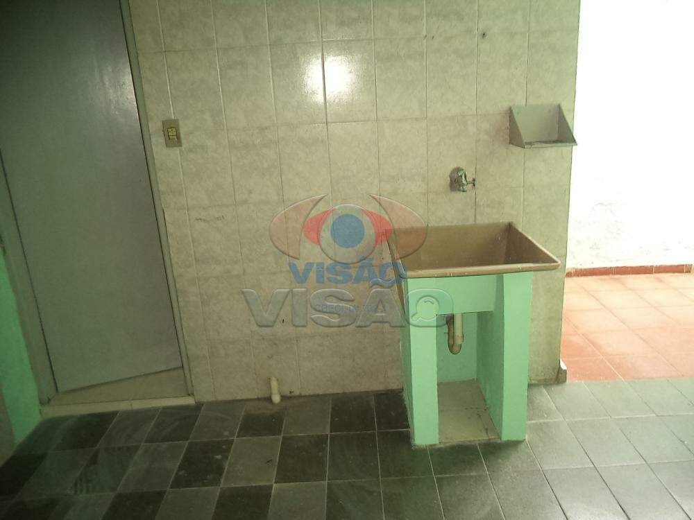 Casa à venda no Jardim Oliveira Camargo:
