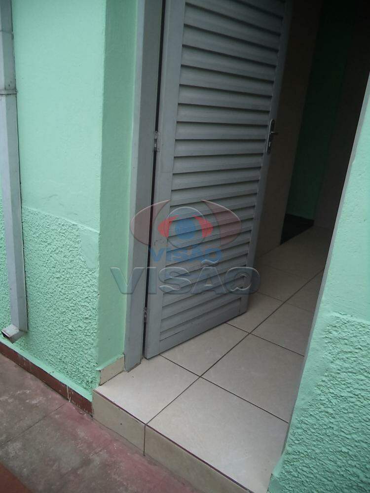 Casa à venda no Jardim Oliveira Camargo: