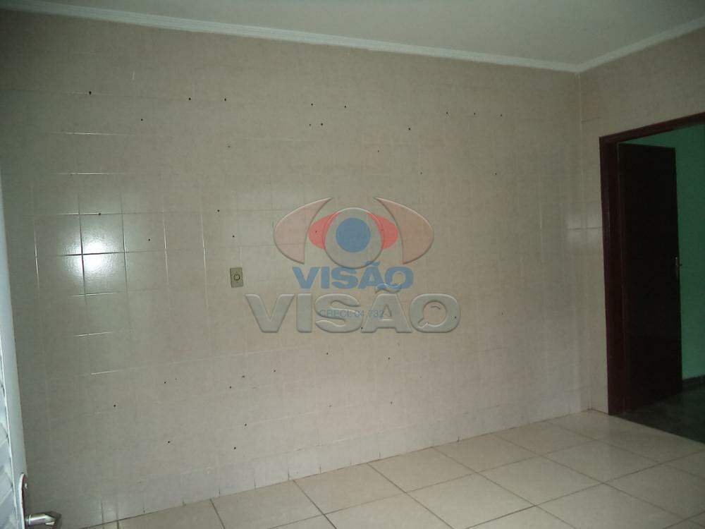Casa à venda no Jardim Oliveira Camargo: