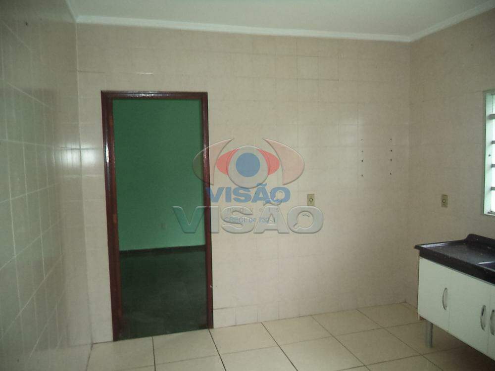 Casa à venda no Jardim Oliveira Camargo: