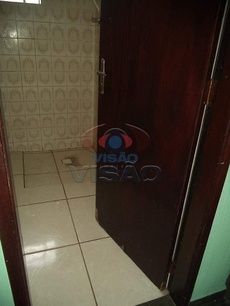 Casa à venda no Jardim Oliveira Camargo: