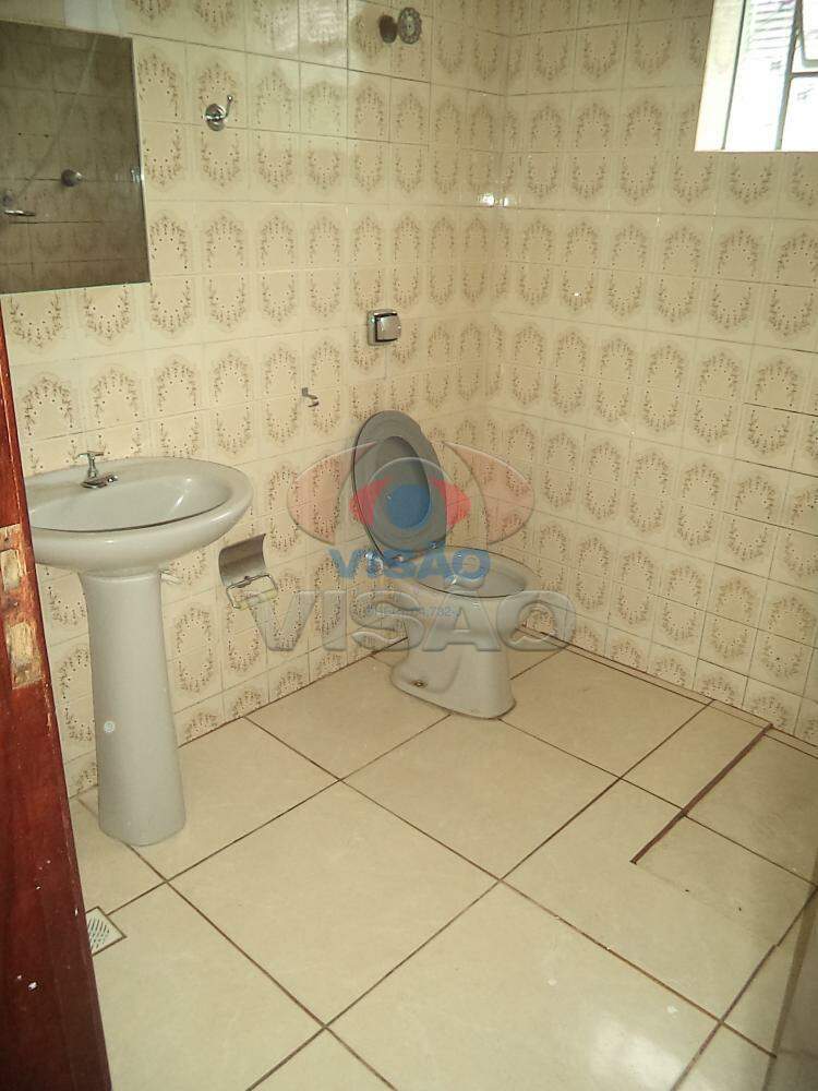 Casa à venda no Jardim Oliveira Camargo: