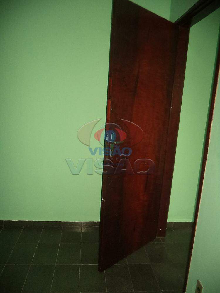 Casa à venda no Jardim Oliveira Camargo: