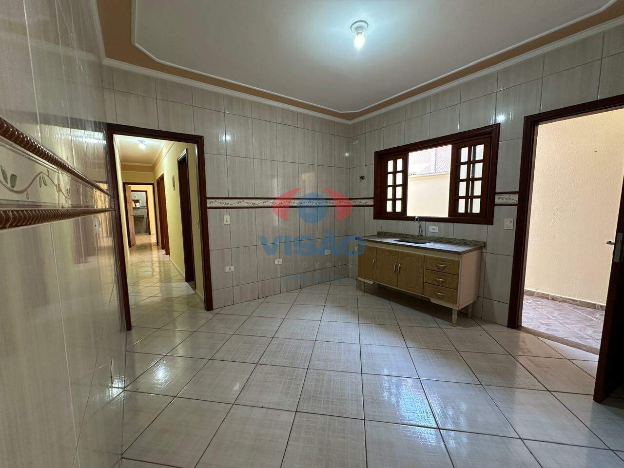 Casa para aluguel no Jardim Recanto do Valle: COZINHA