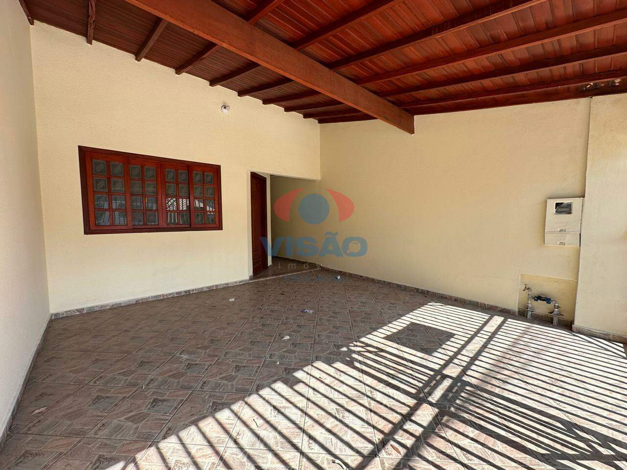 Casa para aluguel no Jardim Recanto do Valle: GARAGEM