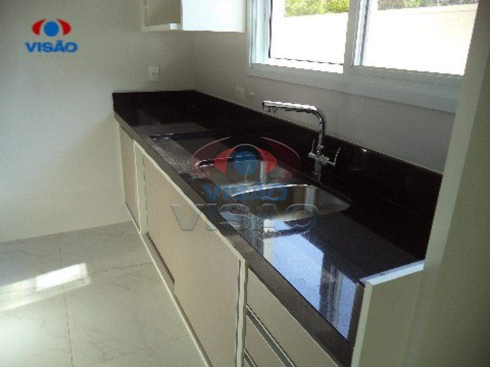 Casa em condomínio à venda no Vila Avai: 