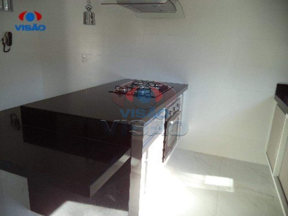 Casa em condomínio à venda no Vila Avai: 
