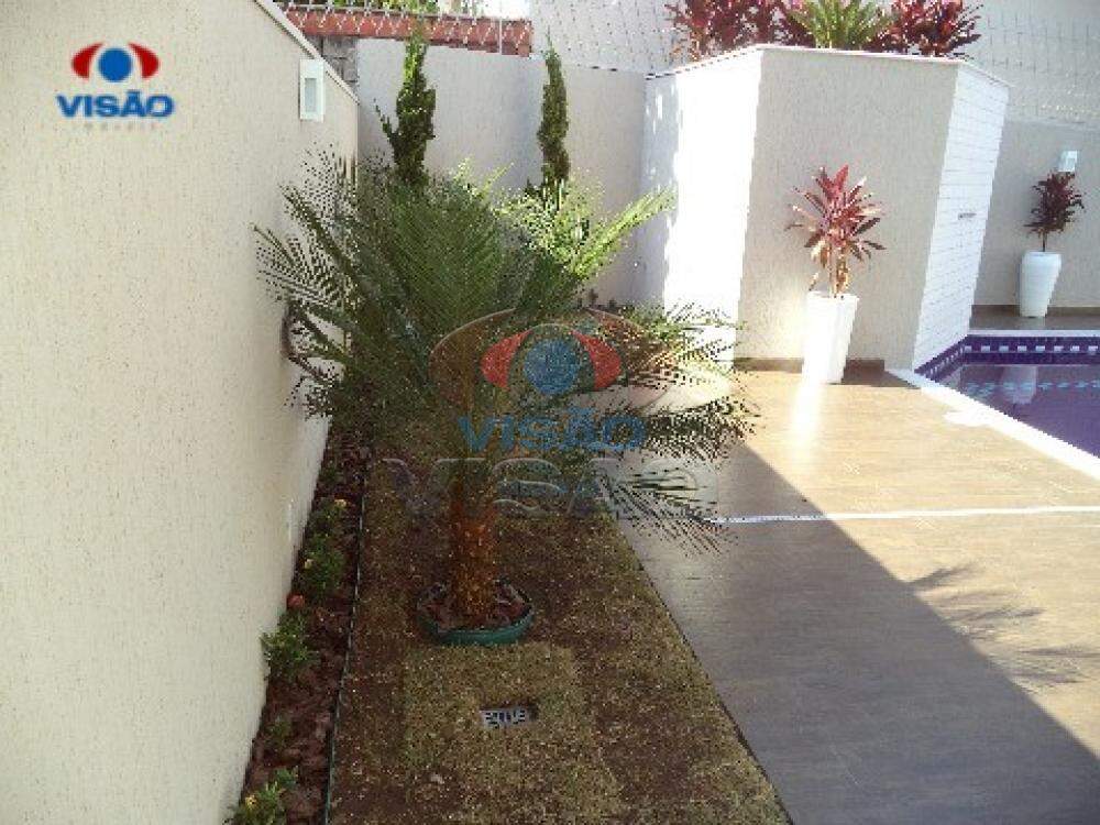 Casa em condomínio à venda no Vila Avai: 
