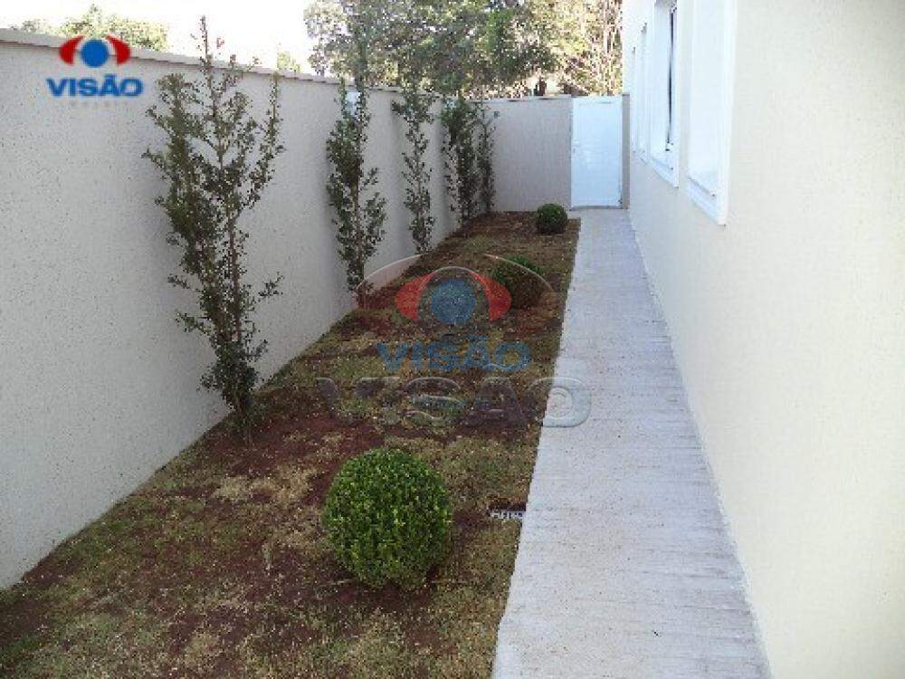 Casa em condomínio à venda no Vila Avai: 