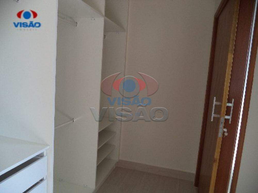 Casa em condomínio à venda no Vila Avai: 