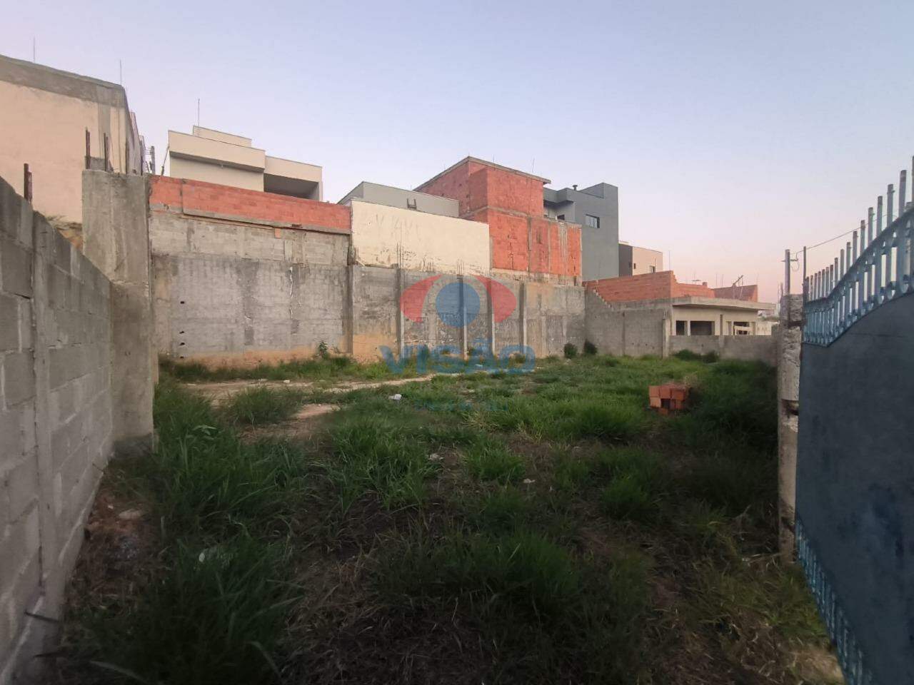 Terreno à venda no Jardim Residencial Nova Veneza: 