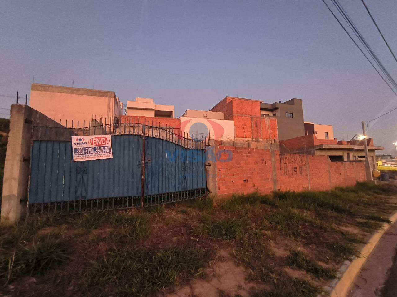 Terreno à venda no Jardim Residencial Nova Veneza: 