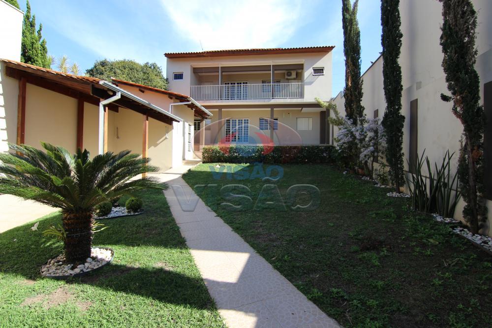 Casa à venda no Jardim Santiago: 