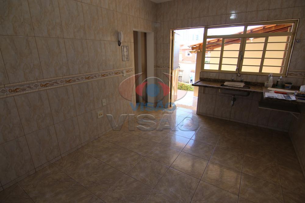 Casa à venda no Jardim Santiago: