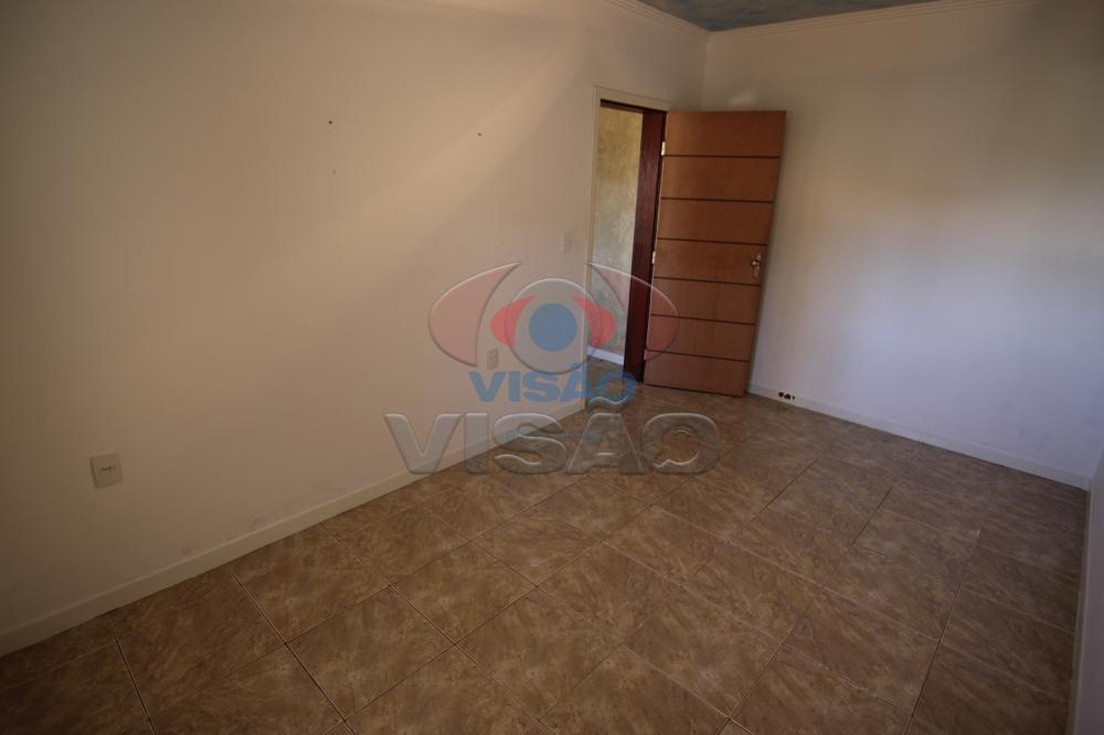 Casa à venda no Jardim Santiago: