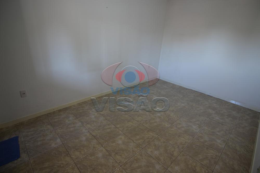 Casa à venda no Jardim Santiago: