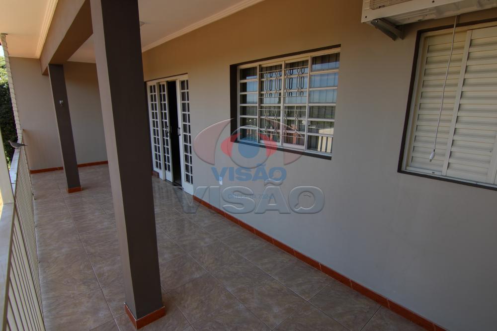 Casa à venda no Jardim Santiago: