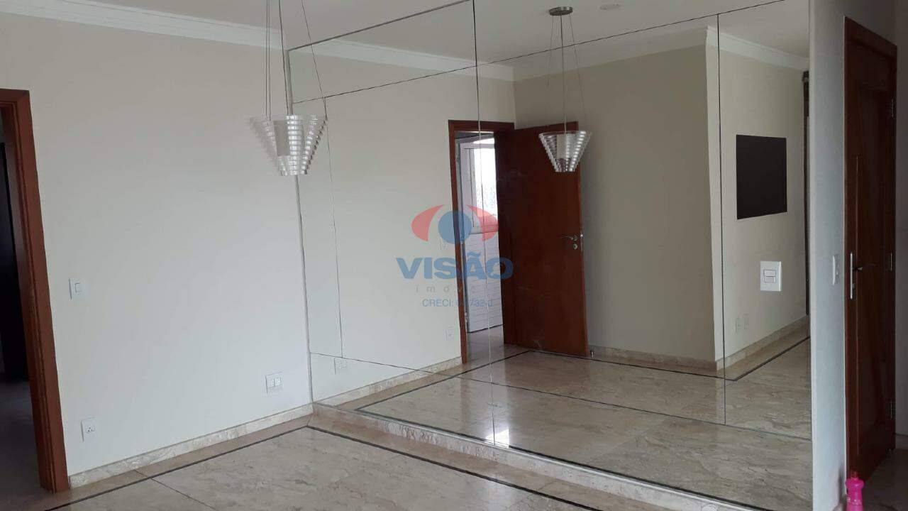 Apartamento à venda no Bairro Pau Preto: