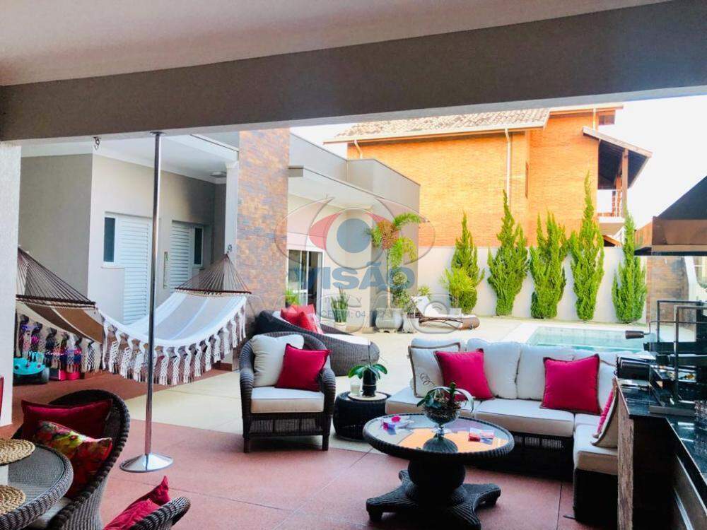Casa em condomínio à venda no Helvétia: