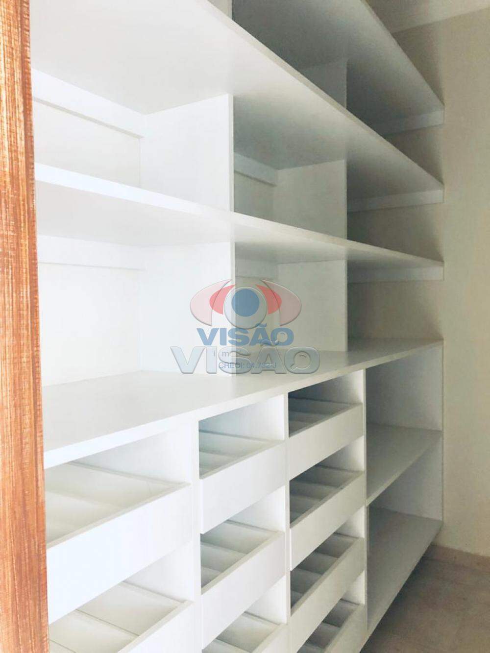 Casa em condomínio à venda no Helvétia: 