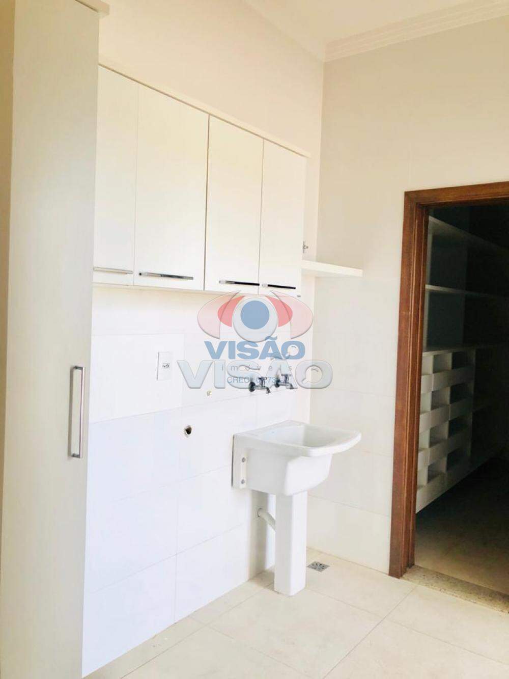 Casa em condomínio à venda no Helvétia: 
