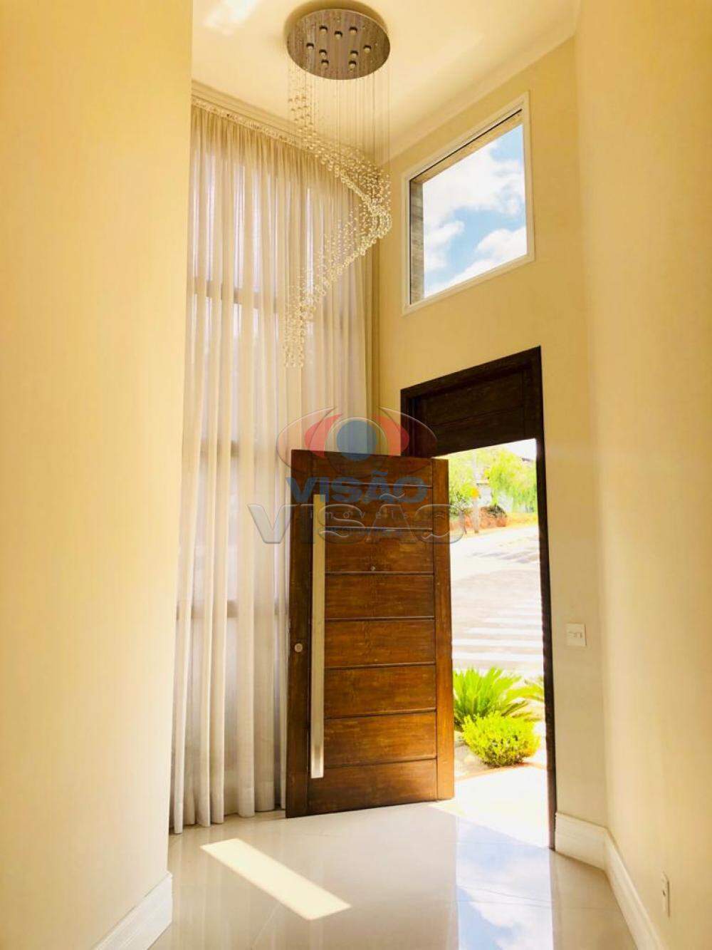 Casa em condomínio à venda no Helvétia: 