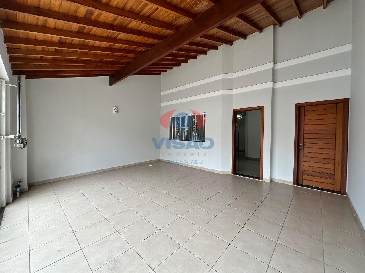 Casa para aluguel no Jardim Cristina: garagem