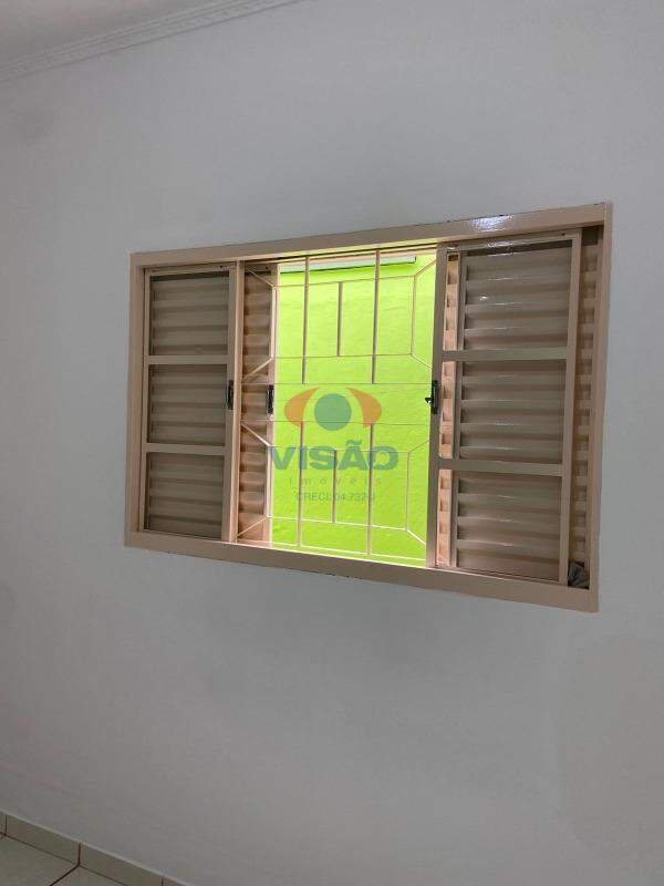 Casa para aluguel no Jardim Oliveira Camargo:
