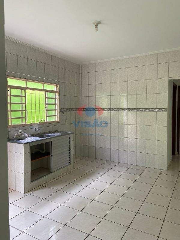 Casa para aluguel no Jardim Oliveira Camargo: