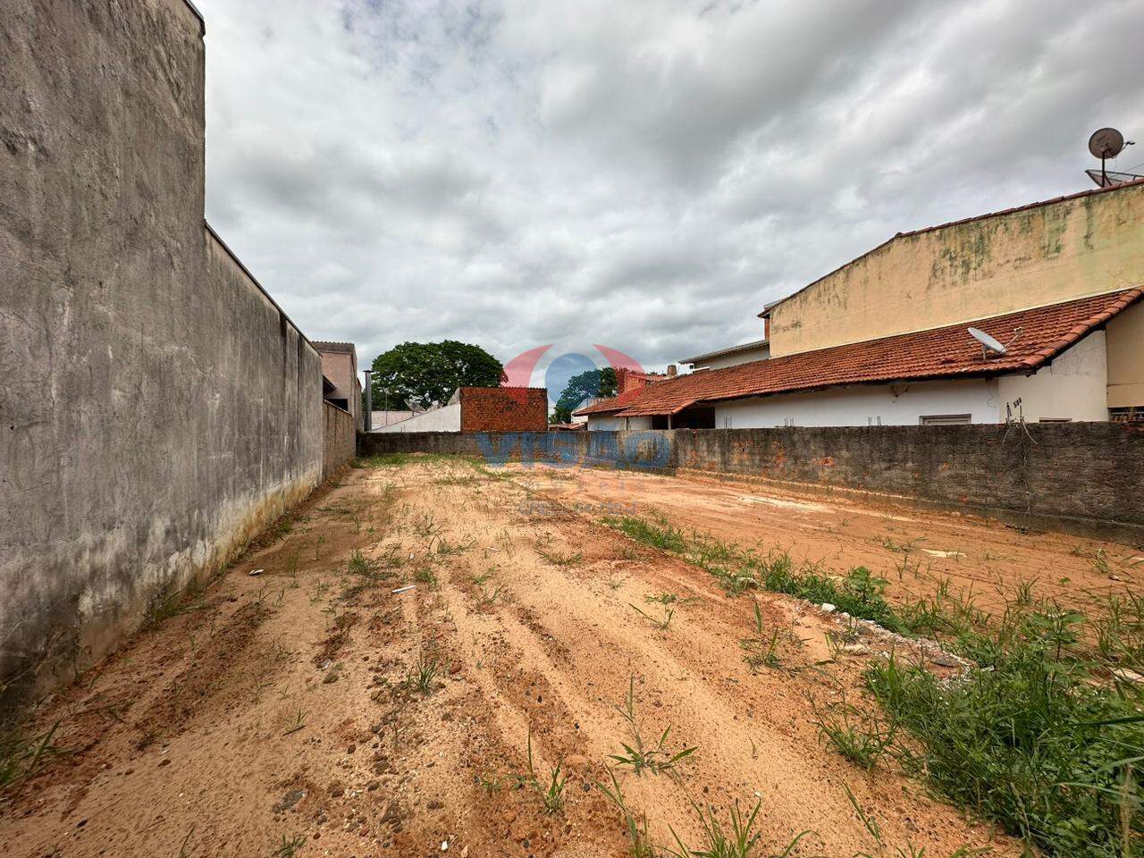 Terreno para aluguel no Jardim Morada do Sol: 