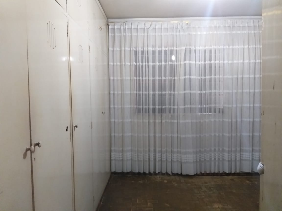 Casa à venda no Centro: