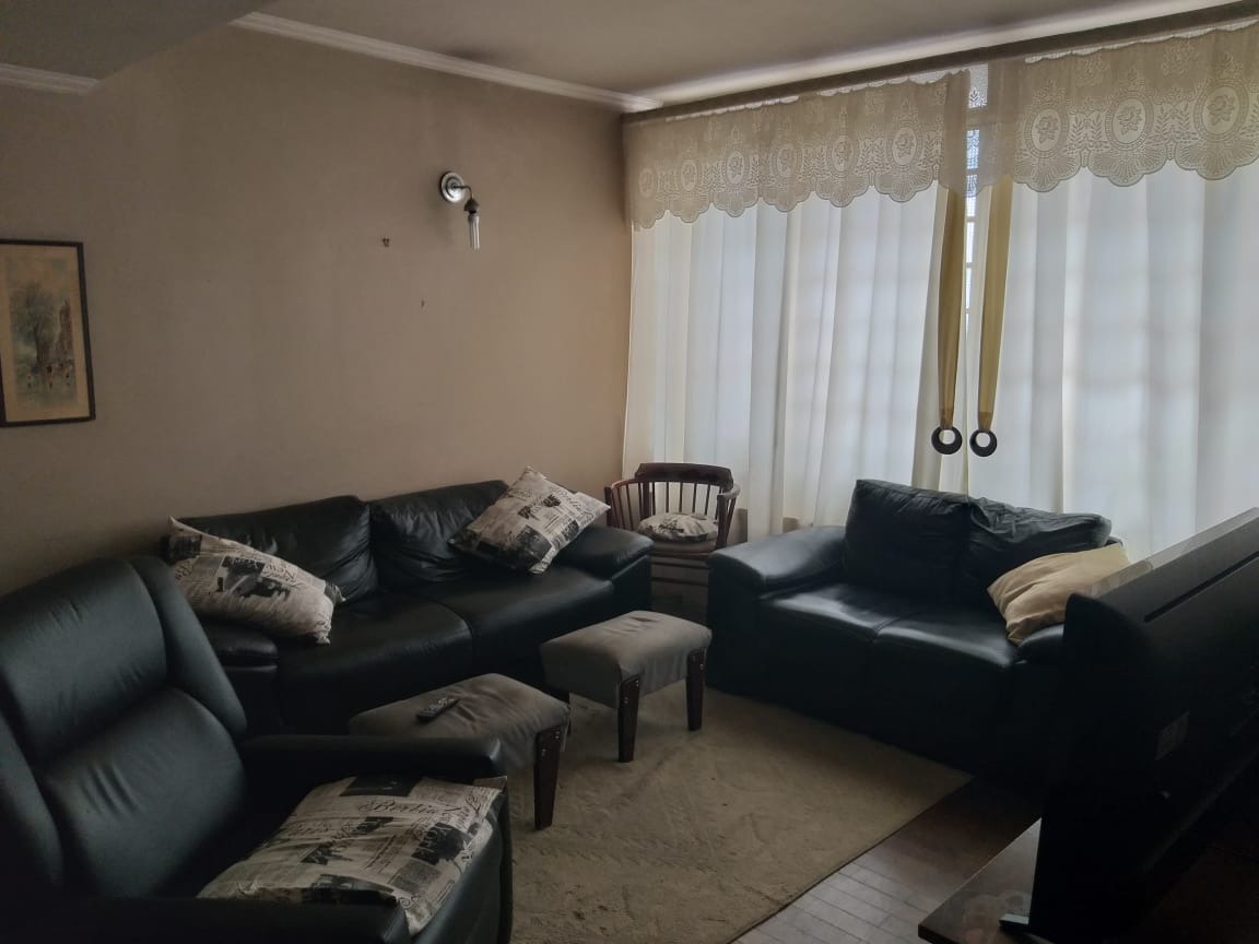 Casa à venda no Centro: