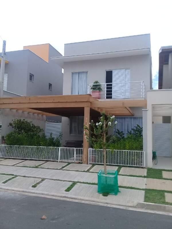 Casa à venda no Jardim Regina: 