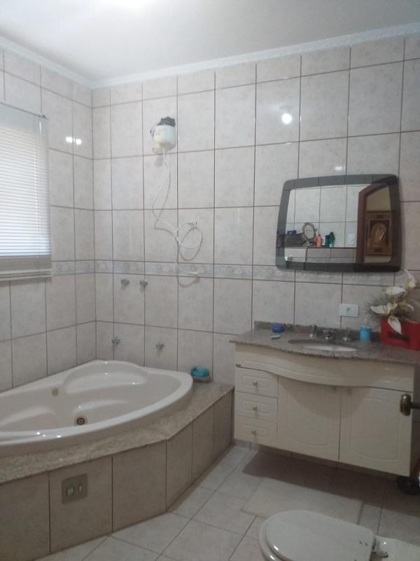 Casa à venda no Vila Suíça: