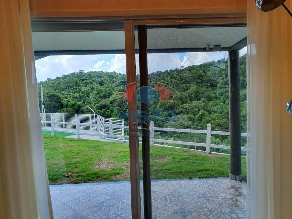 Casa em condomínio à venda no Horizonte Azul: