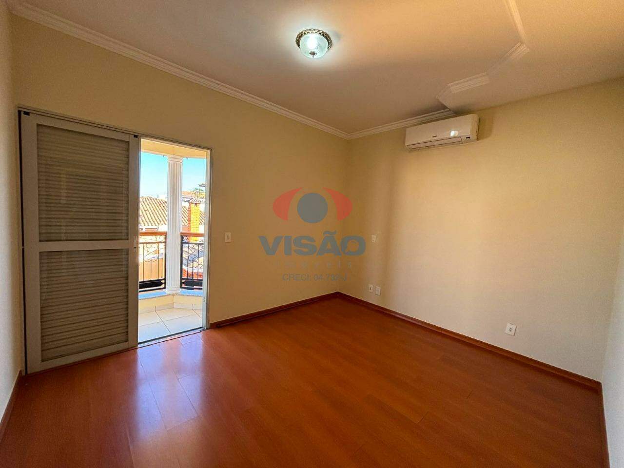 Casa à venda no Jardim Esplanada: 