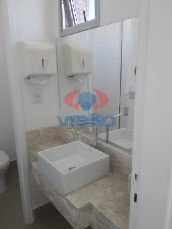 Sala à venda no Centro: 