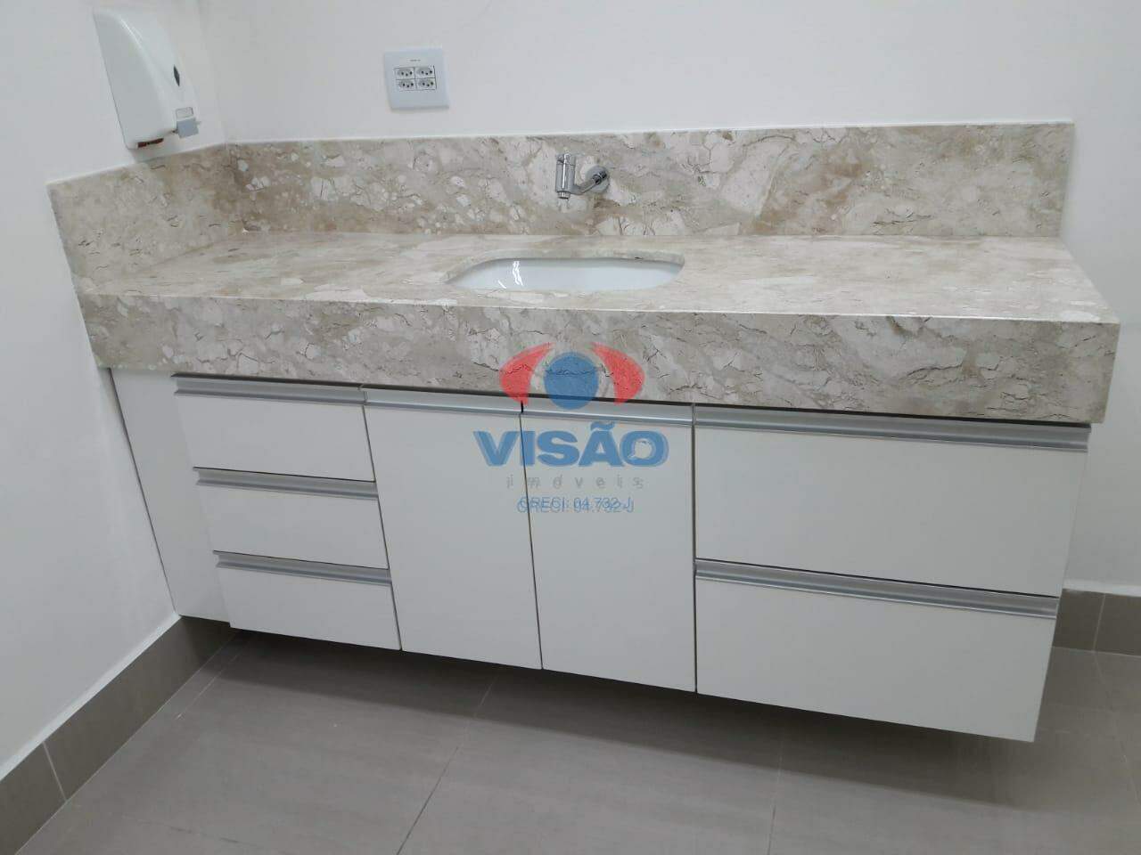 Sala à venda no Centro: 