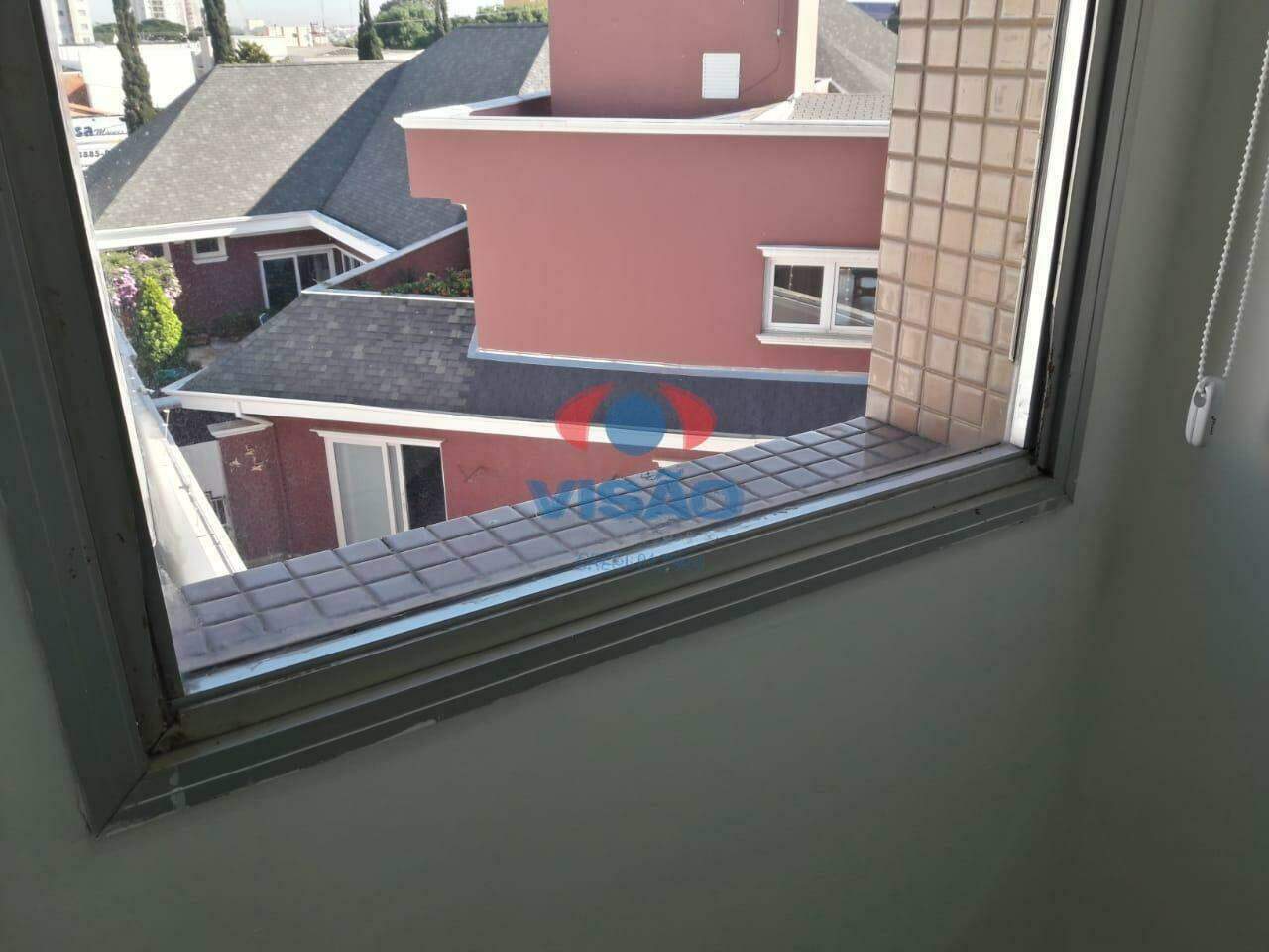 Sala à venda no Centro: 