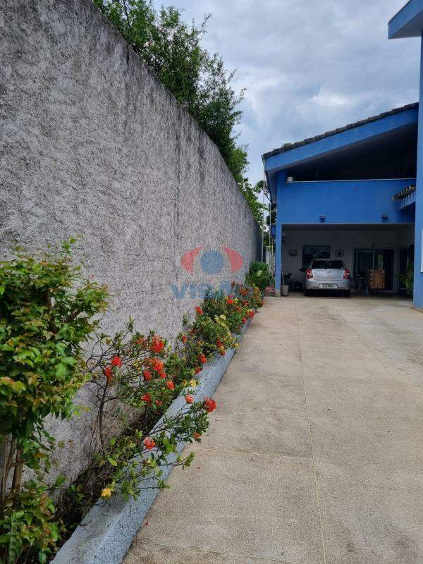 Casa em condomínio à venda no Terras de Itaici: 